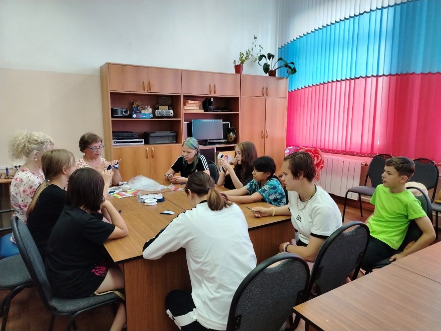 «Формула идеального банта»: встреча, объединившая поколения