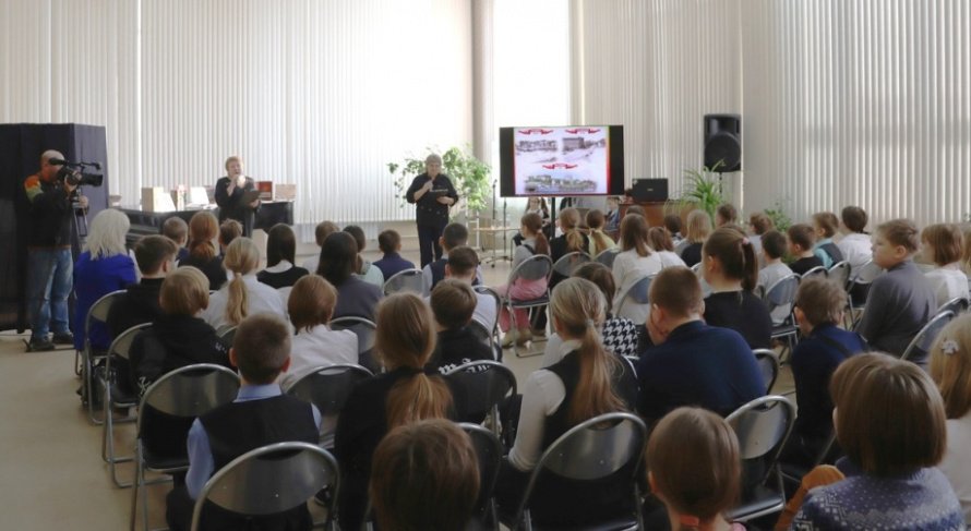 Документально-поэтическая композиция «Крепость из стали, сердец и огня» [12+]
