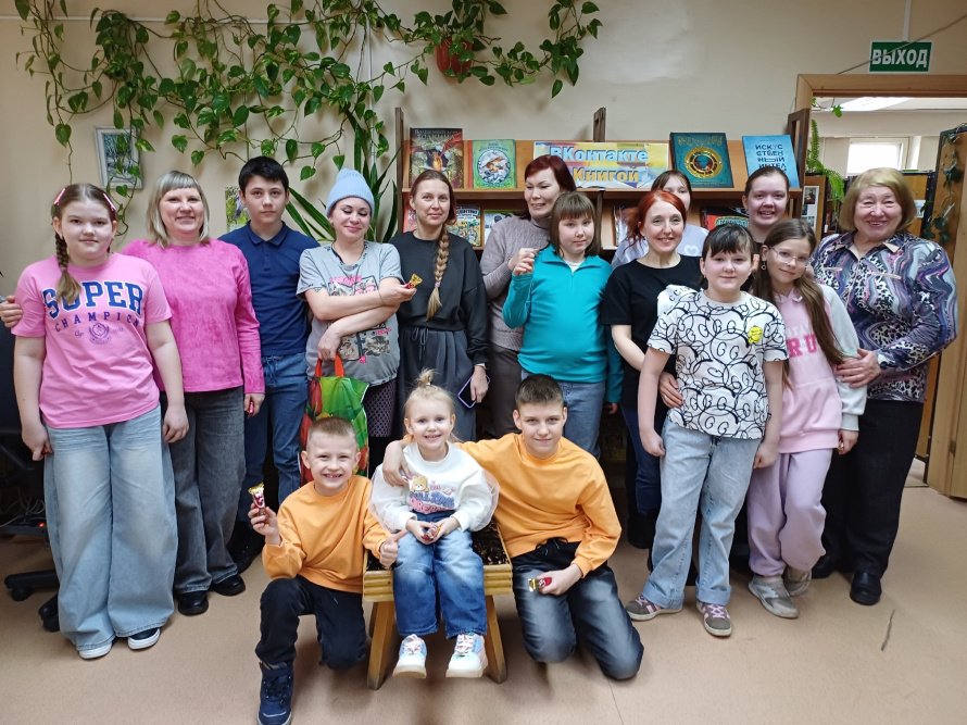 Космический праздник  отметили всей семьей!
