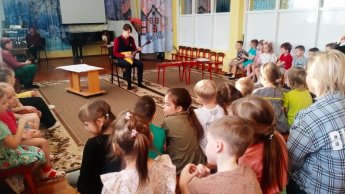 Балалаечка играет, балалаечка поёт