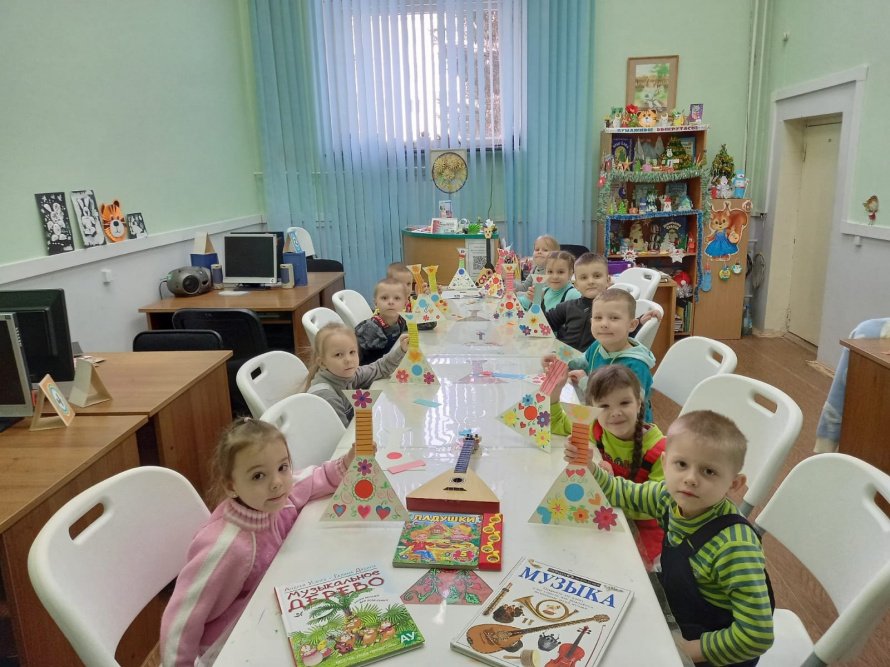 Балалайка, балалайка, побренчи-ка, поиграй-ка 