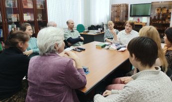 О книгах в клубе «Воскресные встречи»